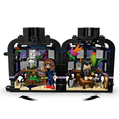 Конструктор LEGO® Wednesday Квітка чорної жоржини (76784)